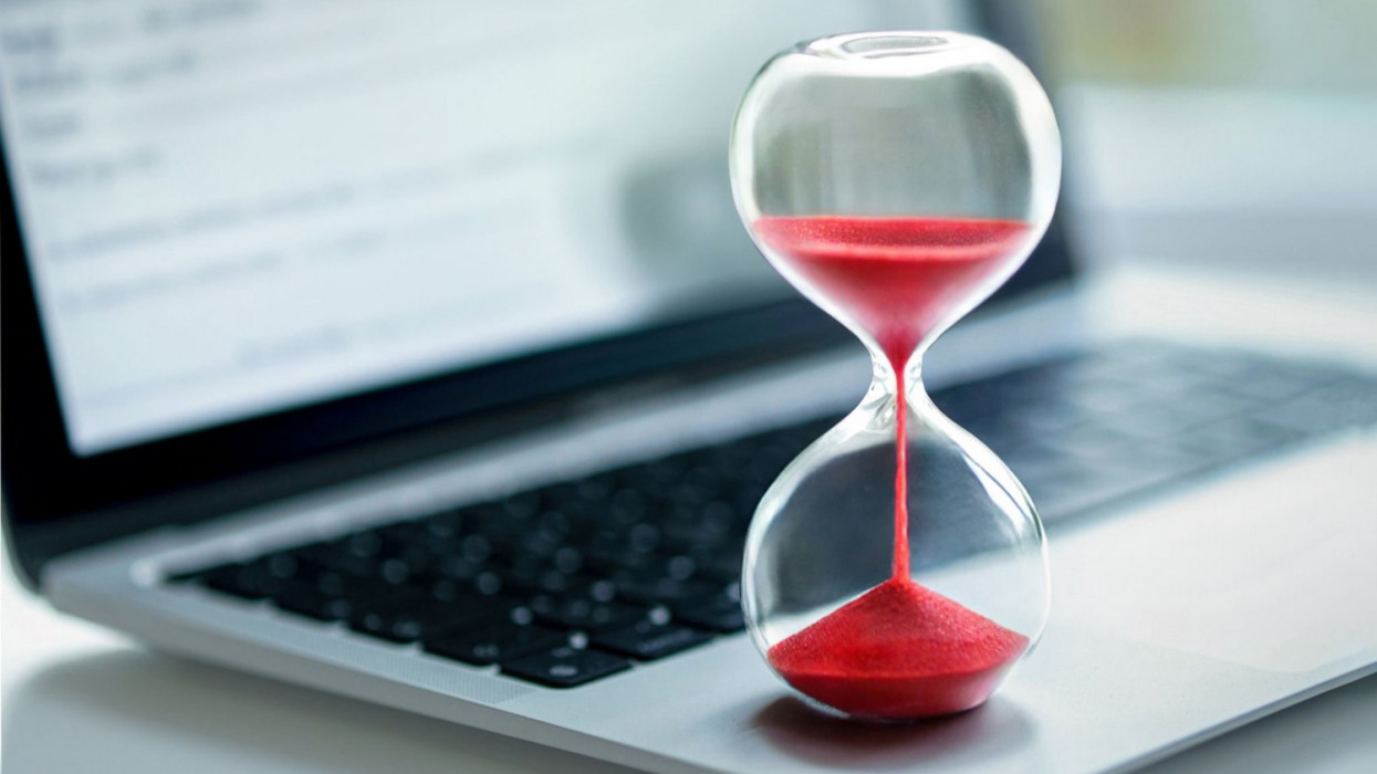 Csúsznak a határidők a GINOP Plusz 2.1.1-24-ben